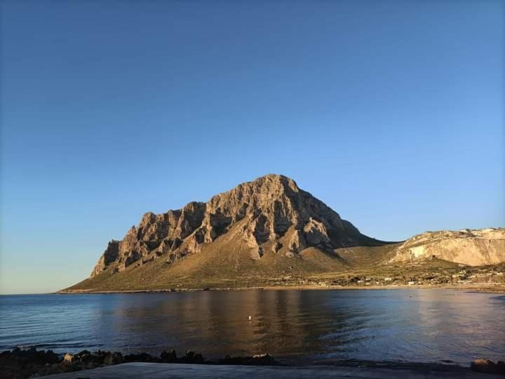 Cornino Casa Vacanze La Dolce Vita Custonaci Bagian luar foto